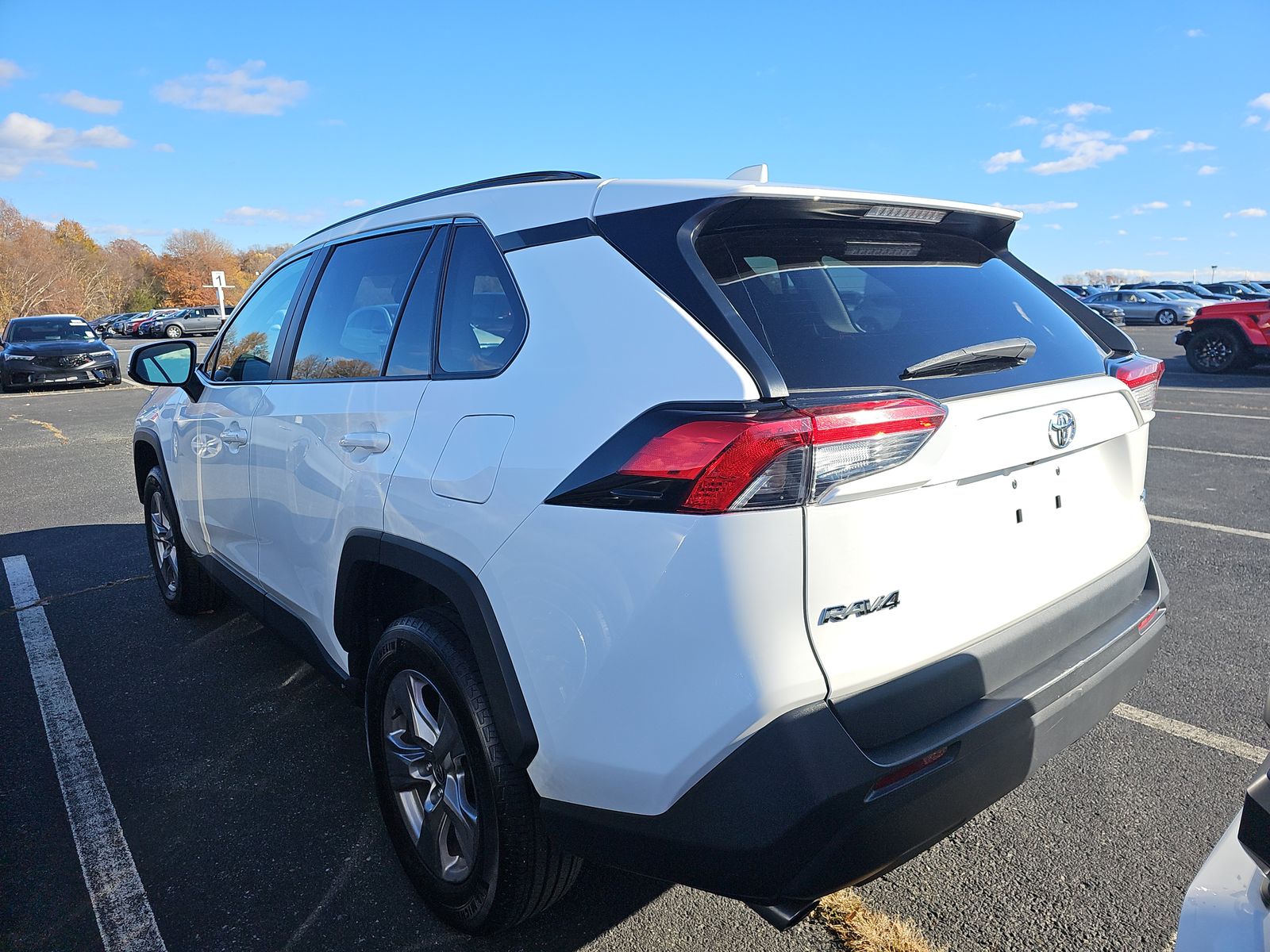2023 Toyota RAV4 XLE FWD