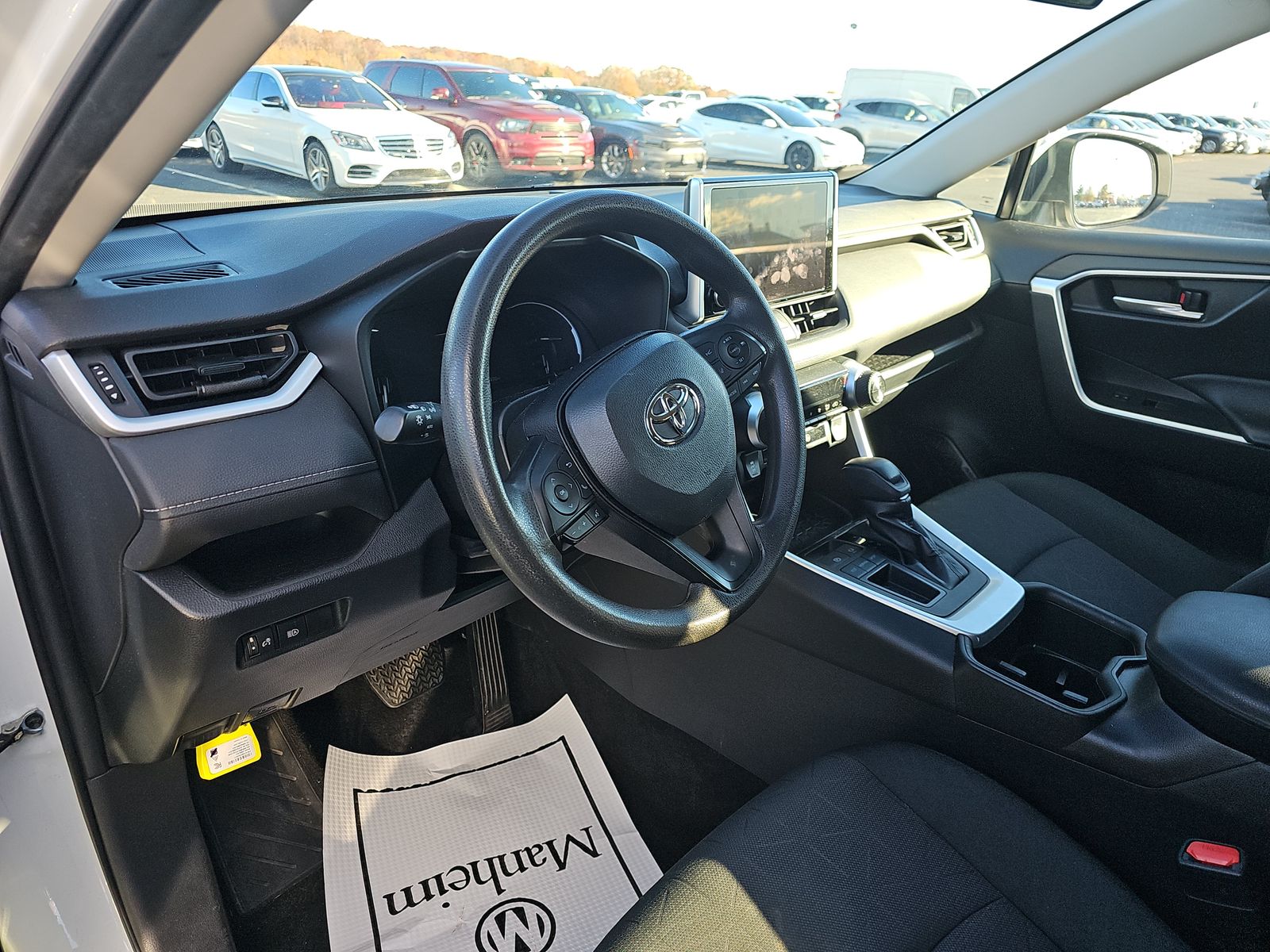 2023 Toyota RAV4 XLE FWD