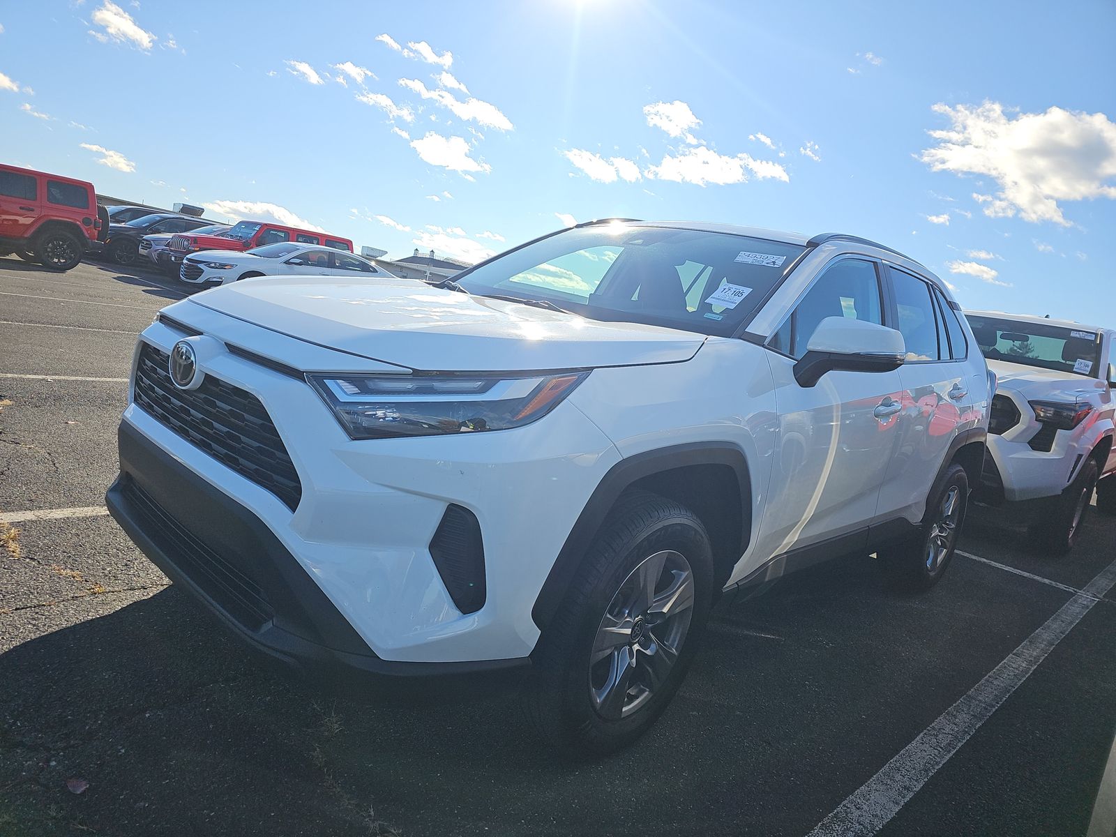 2023 Toyota RAV4 XLE FWD