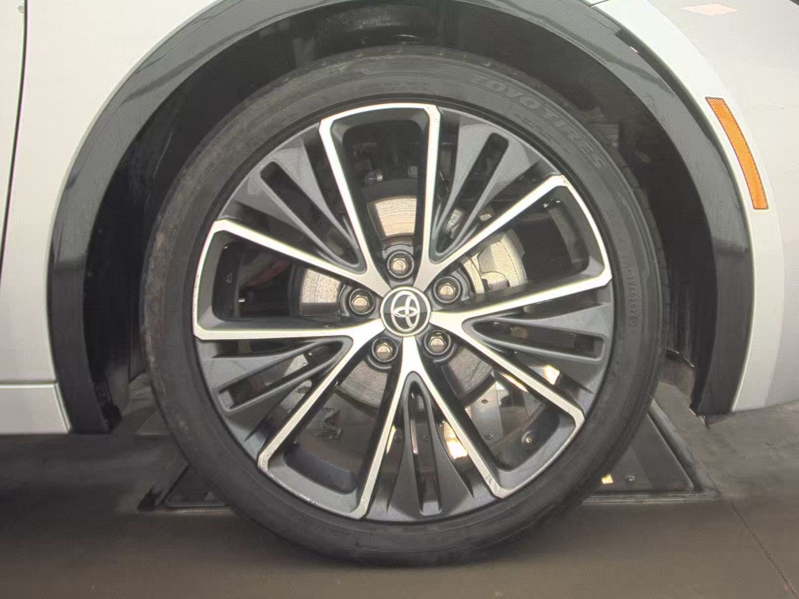 2024 Toyota Prius XLE FWD