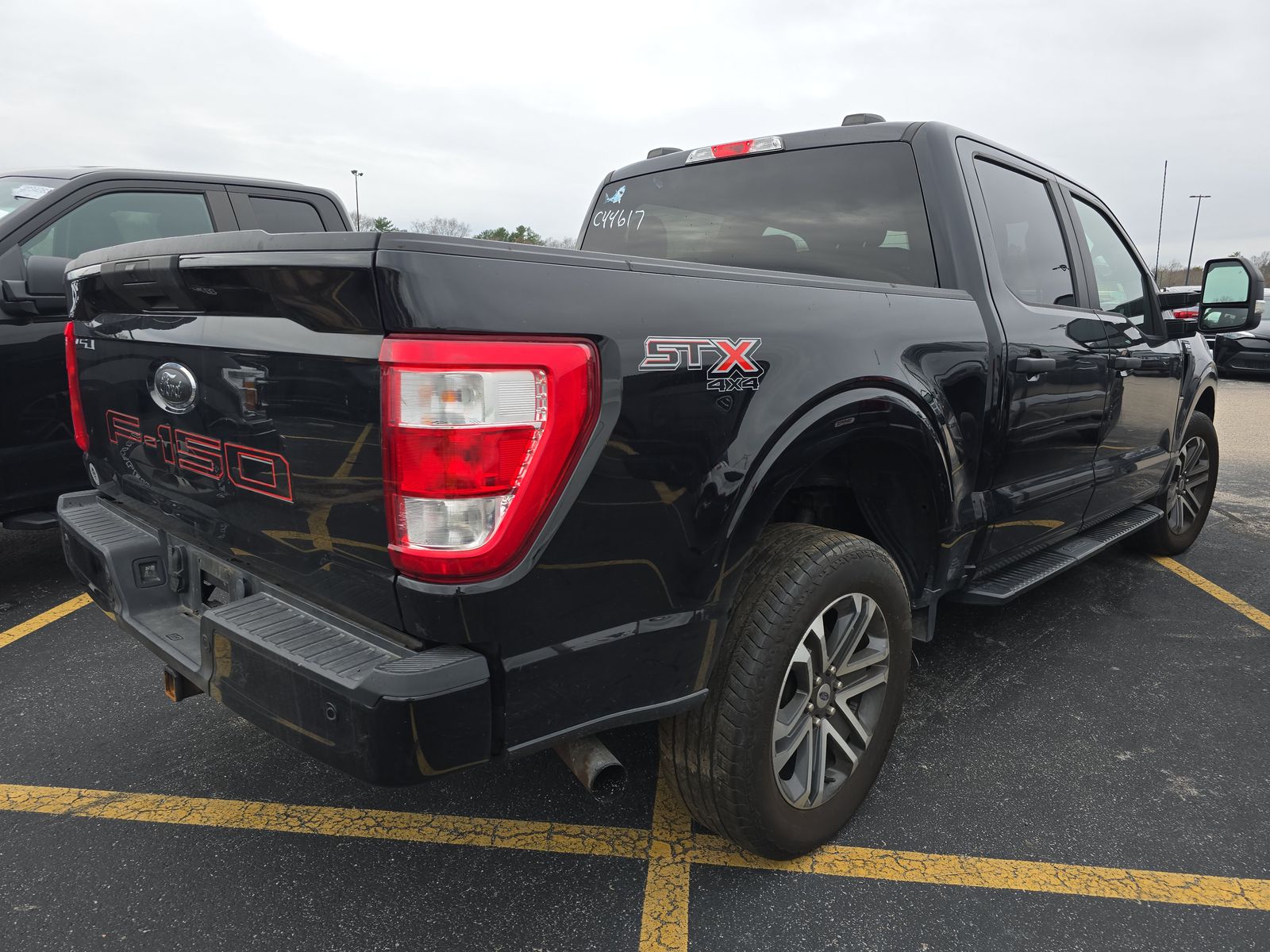 2022 Ford F-150 XL AWD