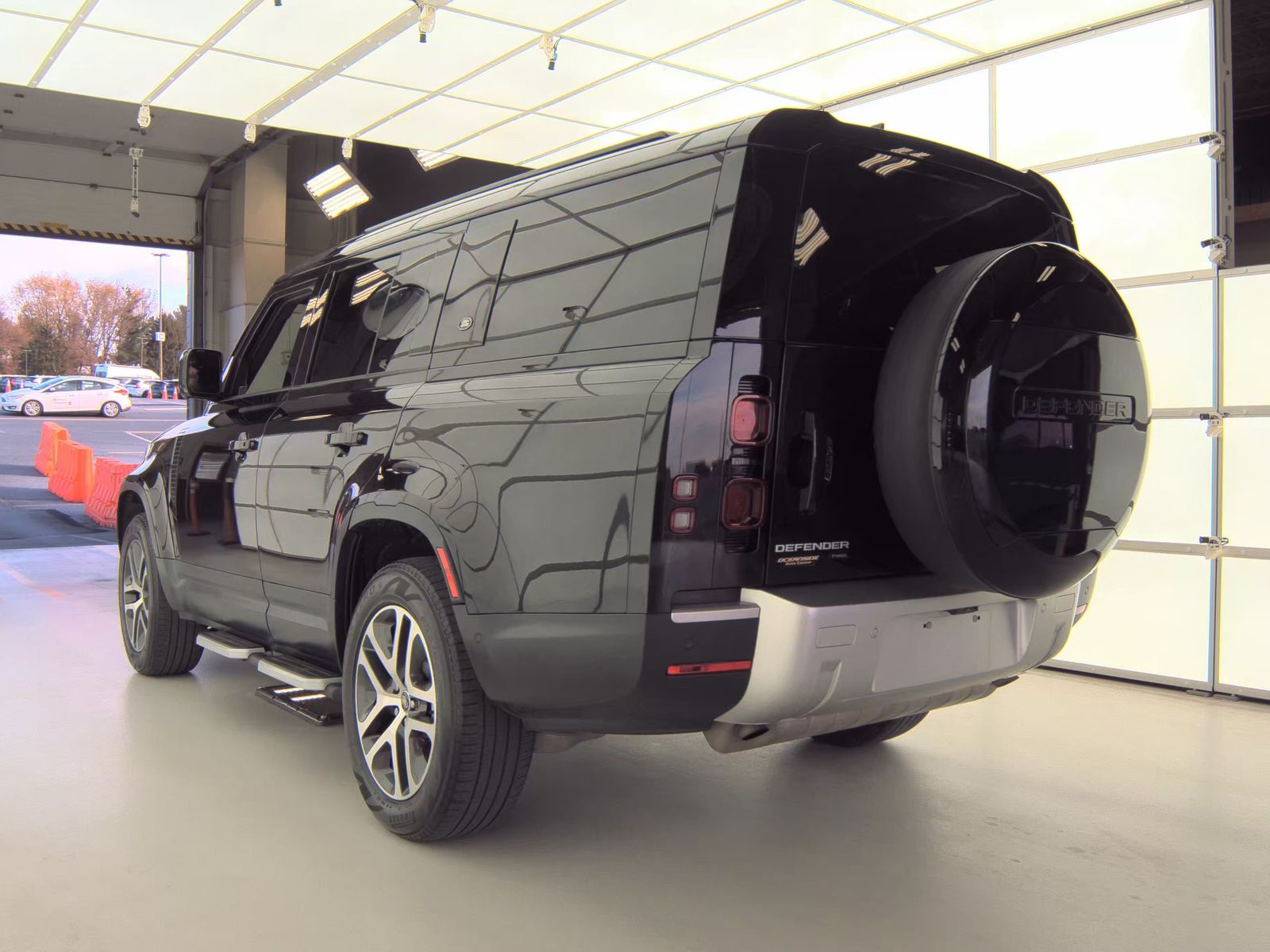 2023 Land Rover Defender 130 SE AWD