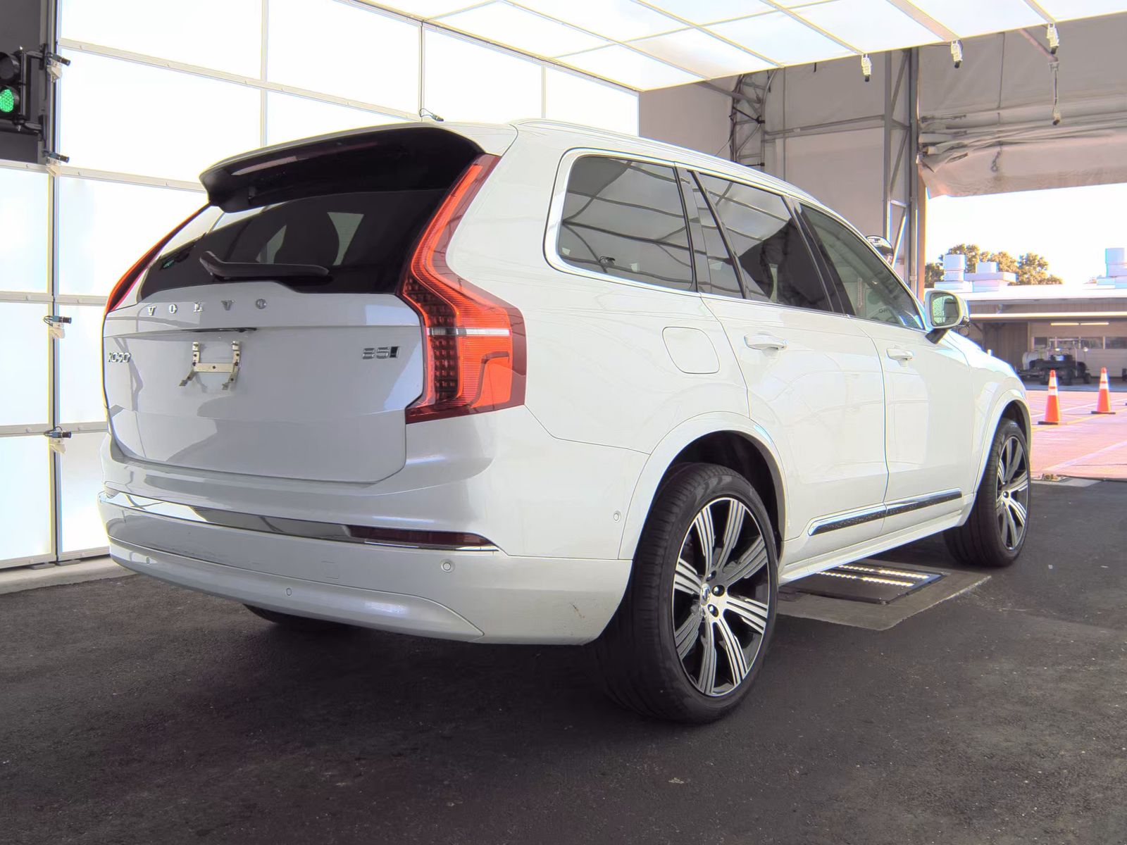 2024 Volvo XC90 B5 Plus AWD