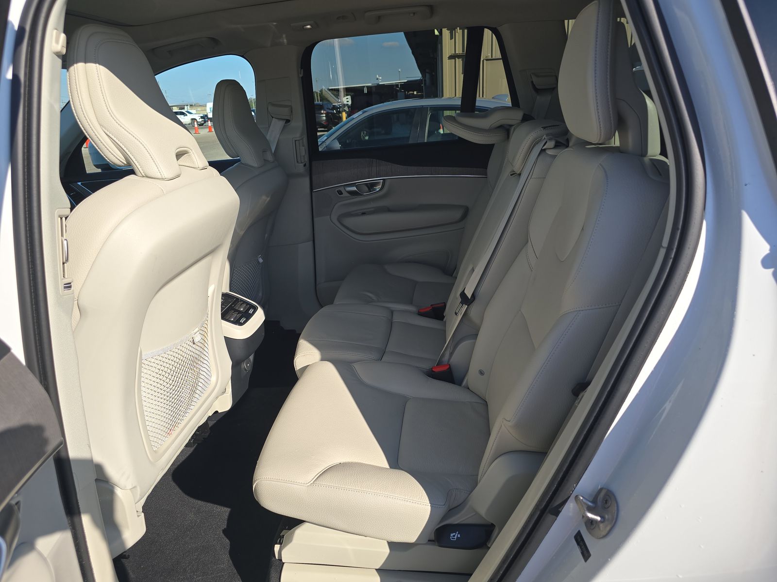 2024 Volvo XC90 B5 Plus AWD