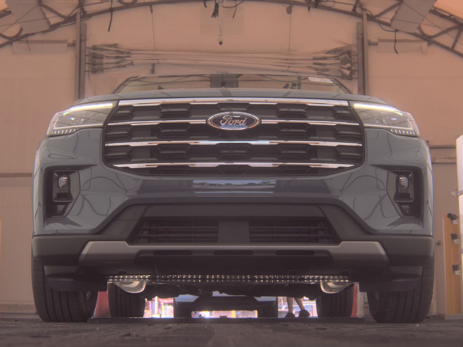 FORD EXPLORER - 4