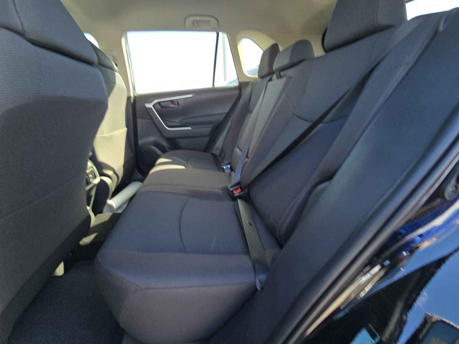 2025 Toyota RAV4 LE FWD