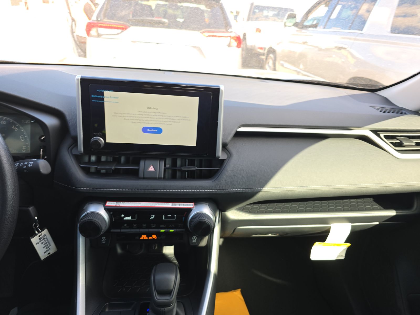 2025 Toyota RAV4 LE FWD