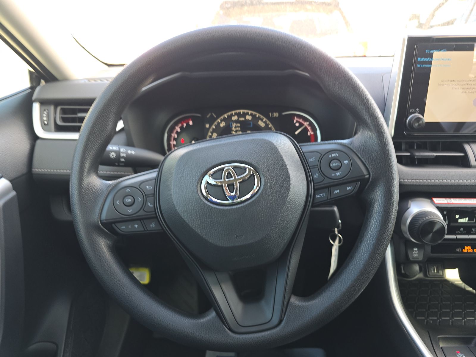 2025 Toyota RAV4 LE FWD