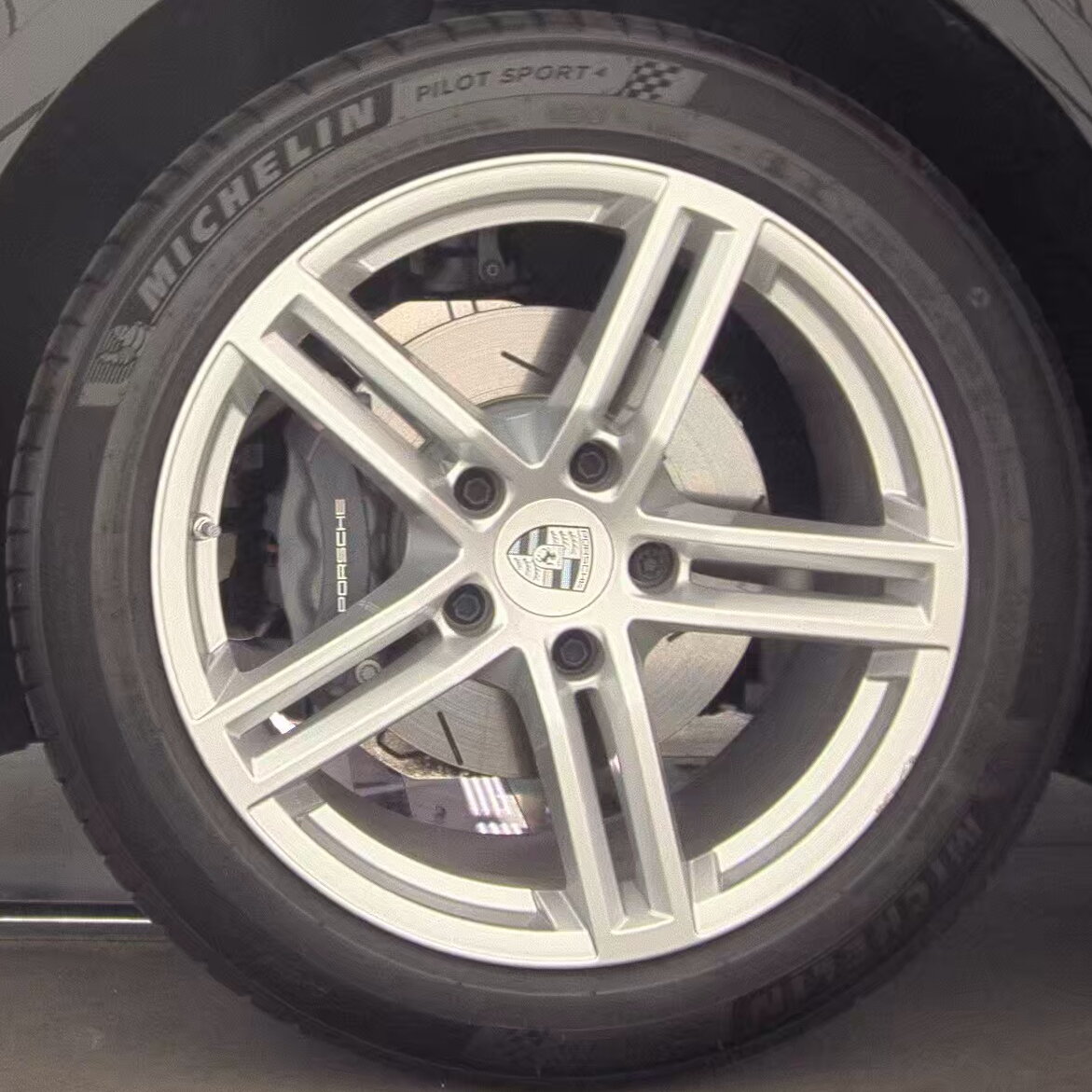 2025 Porsche Panamera Base RWD