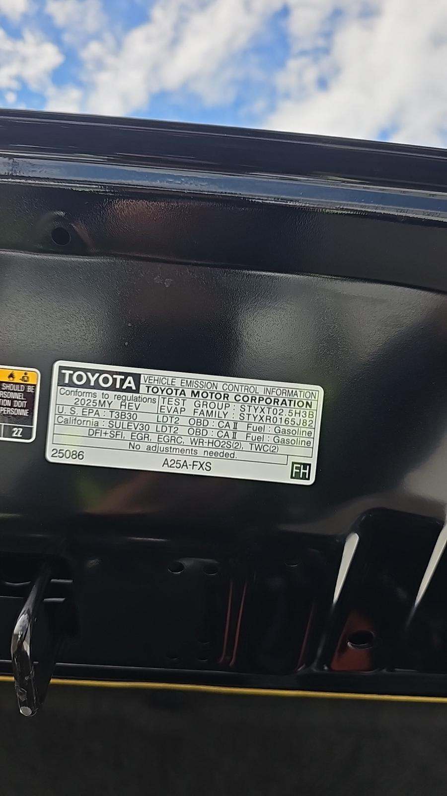 2025 Toyota RAV4 Hybrid XLE AWD