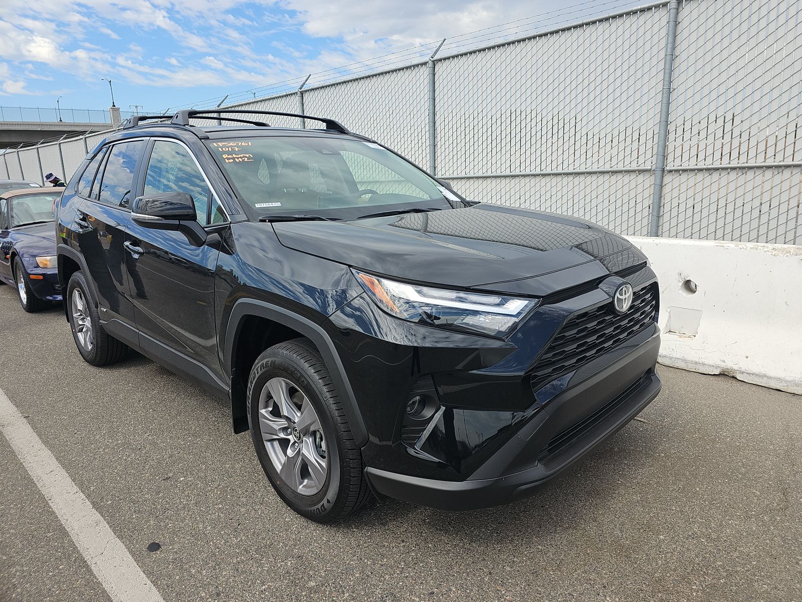 2025 Toyota RAV4 Hybrid XLE AWD