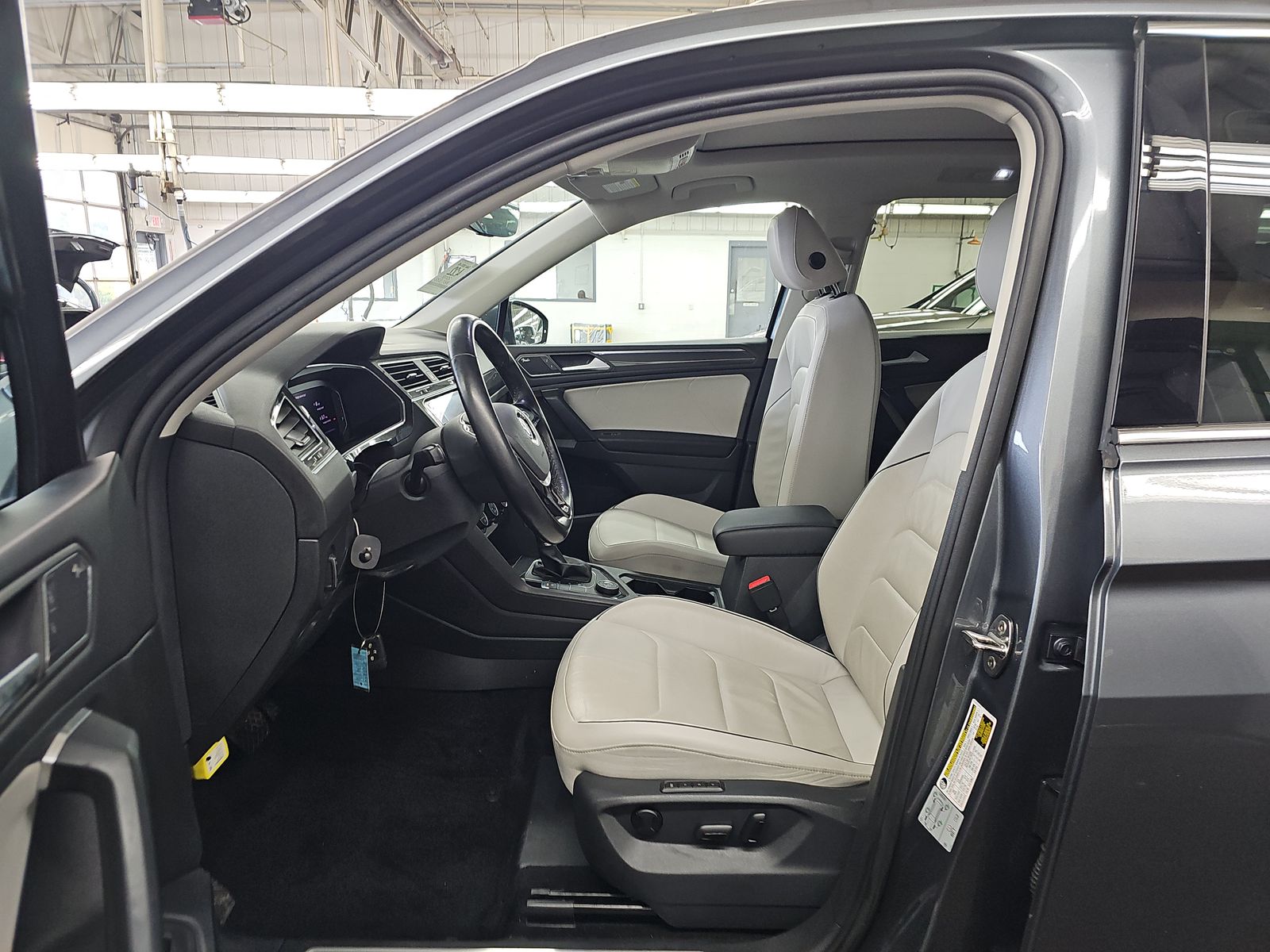 2019 Volkswagen Tiguan 2.0T SEL Premium R-Line AWD