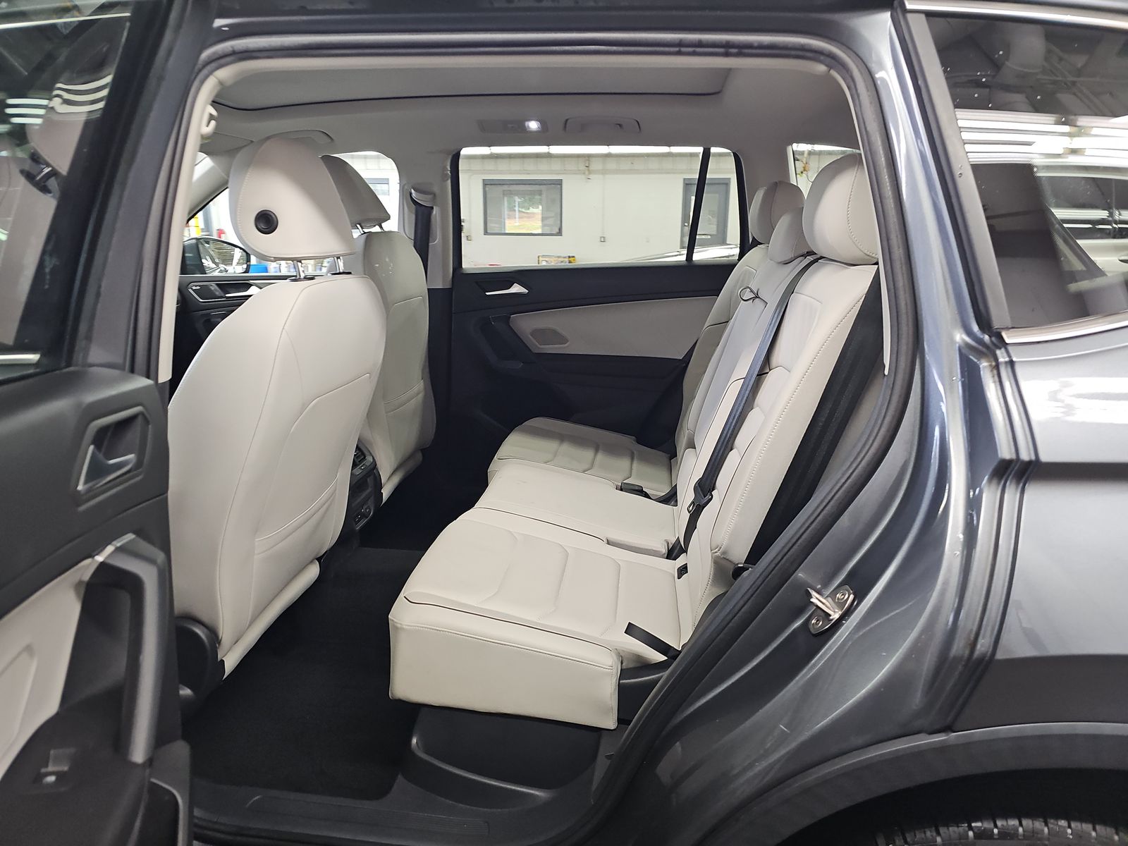 2019 Volkswagen Tiguan 2.0T SEL Premium R-Line AWD