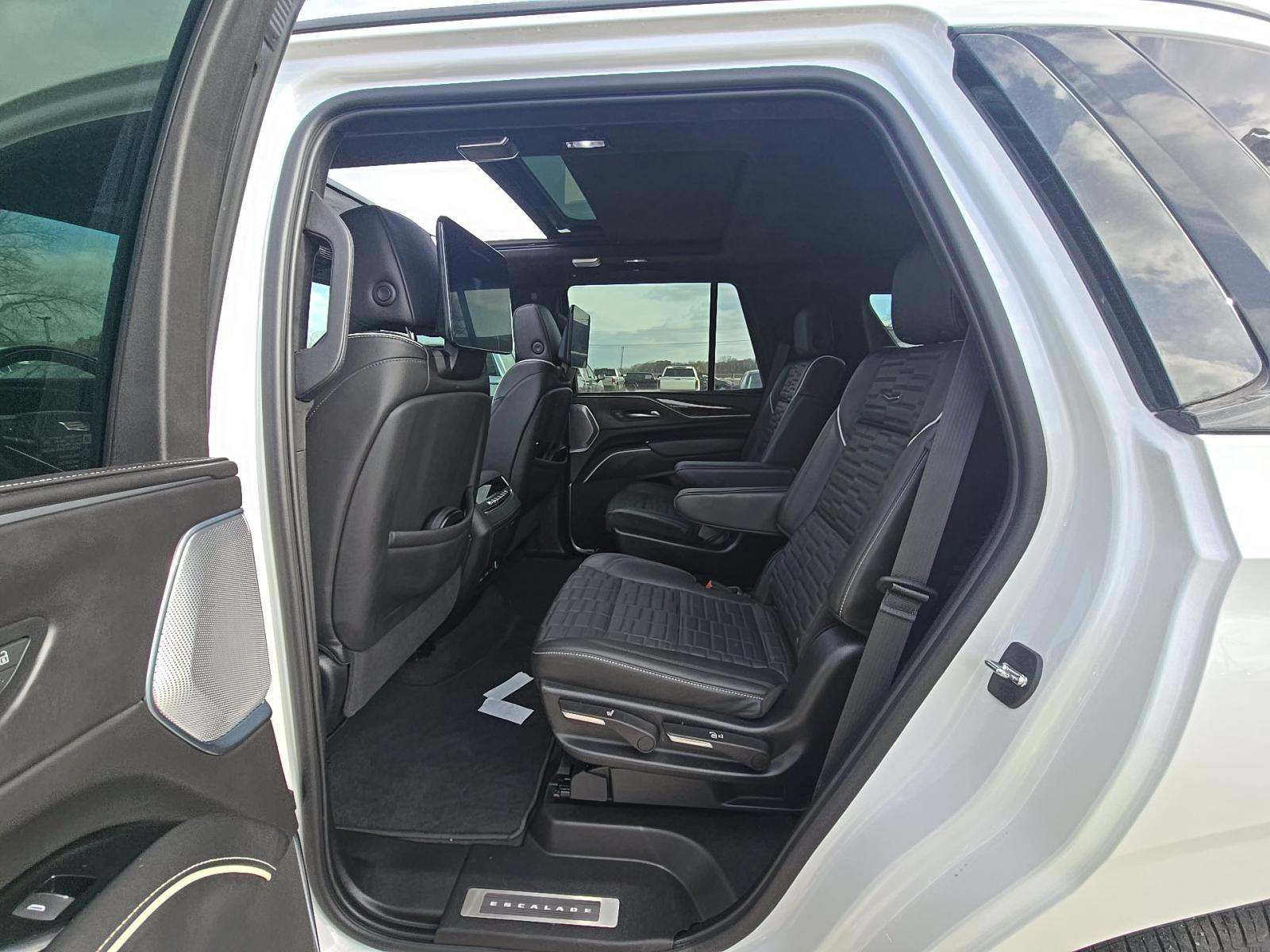 2023 Cadillac Escalade Sport Platinum AWD