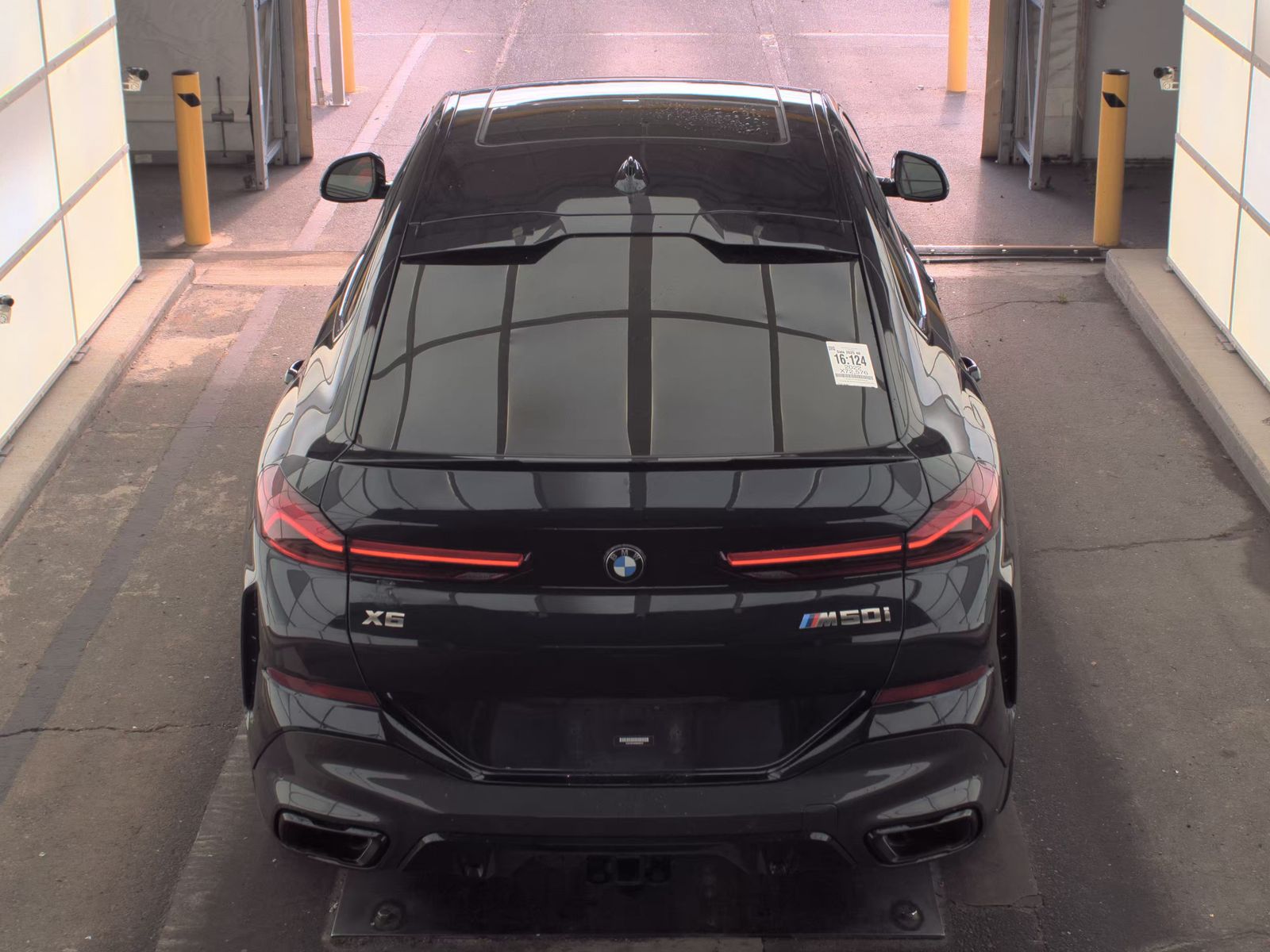 2022 BMW X6 M50i AWD