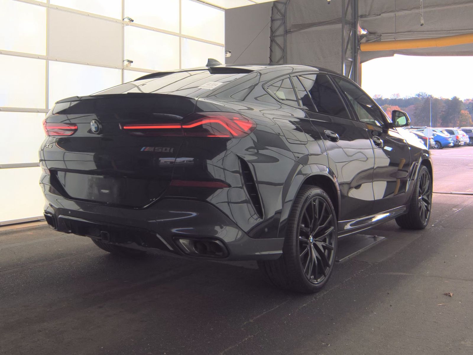 2022 BMW X6 M50i AWD