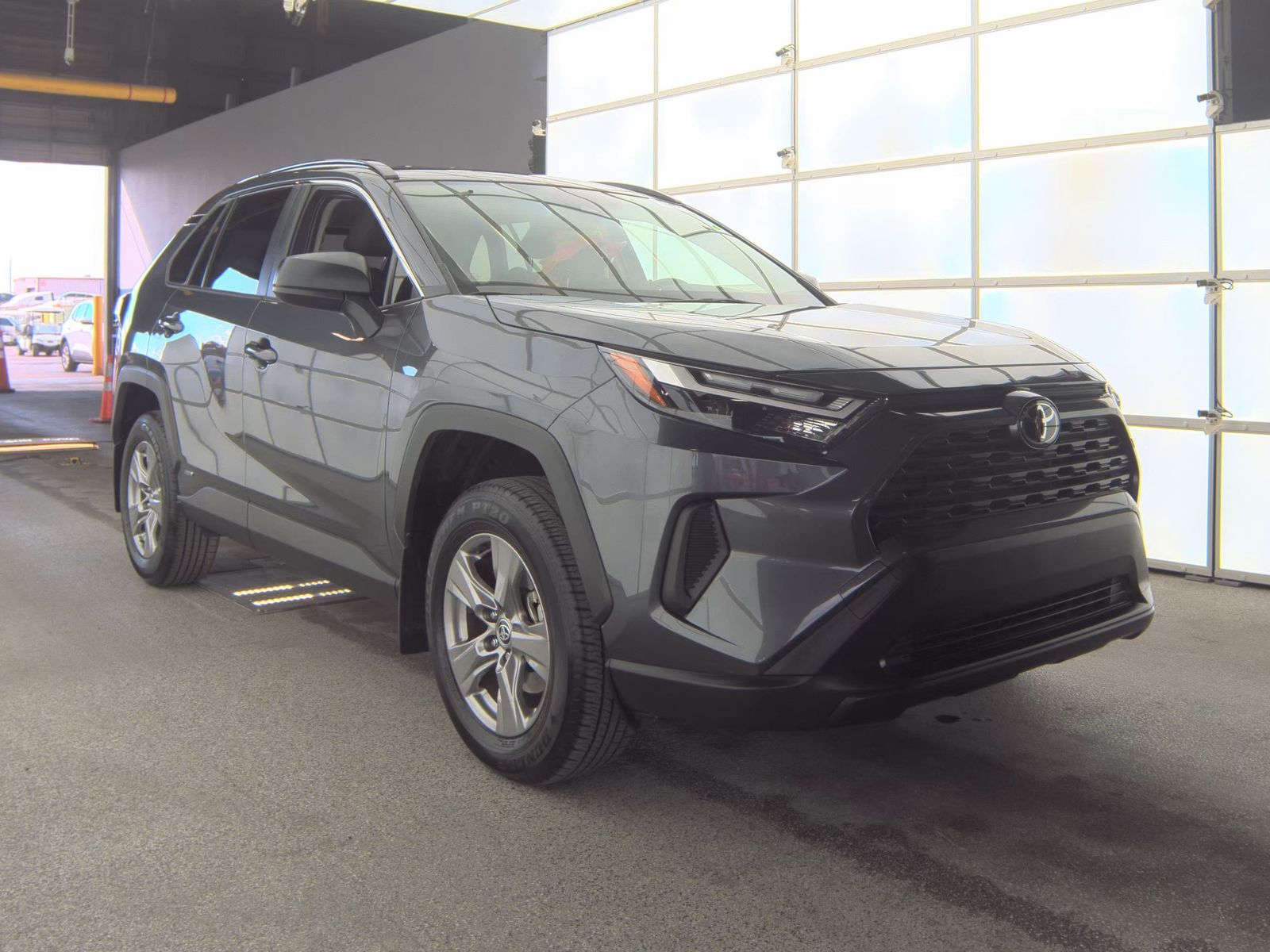 2025 Toyota RAV4 Hybrid LE AWD