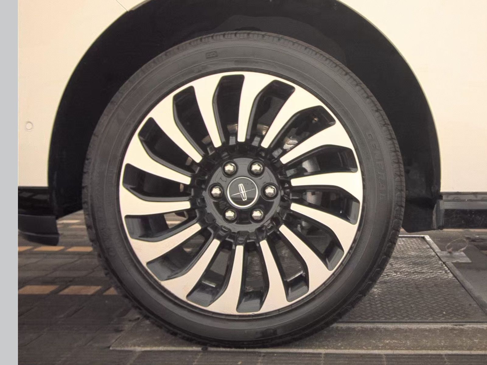 2022 Lincoln Navigator L Black Label AWD