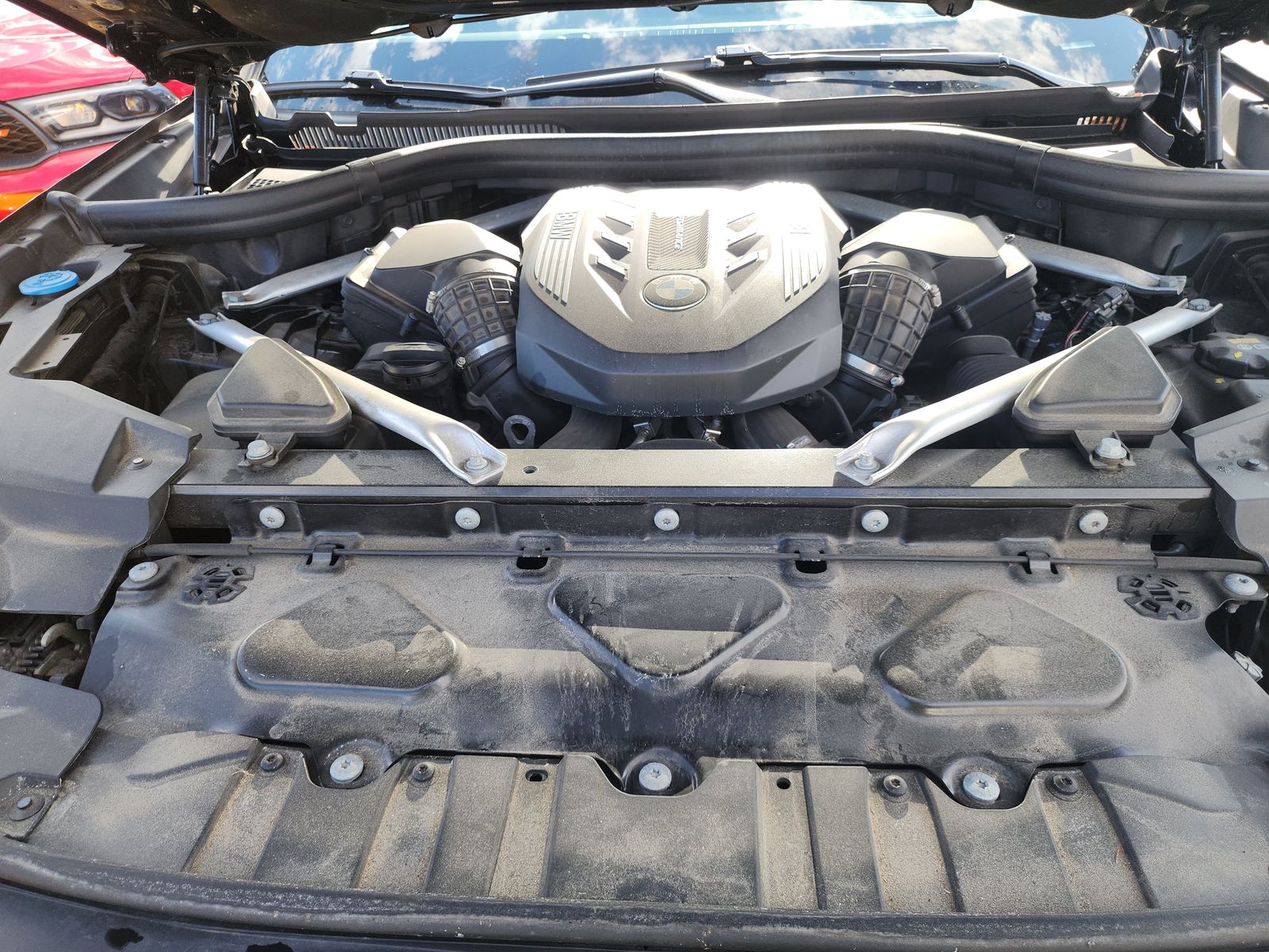 2022 BMW X6 M50i AWD