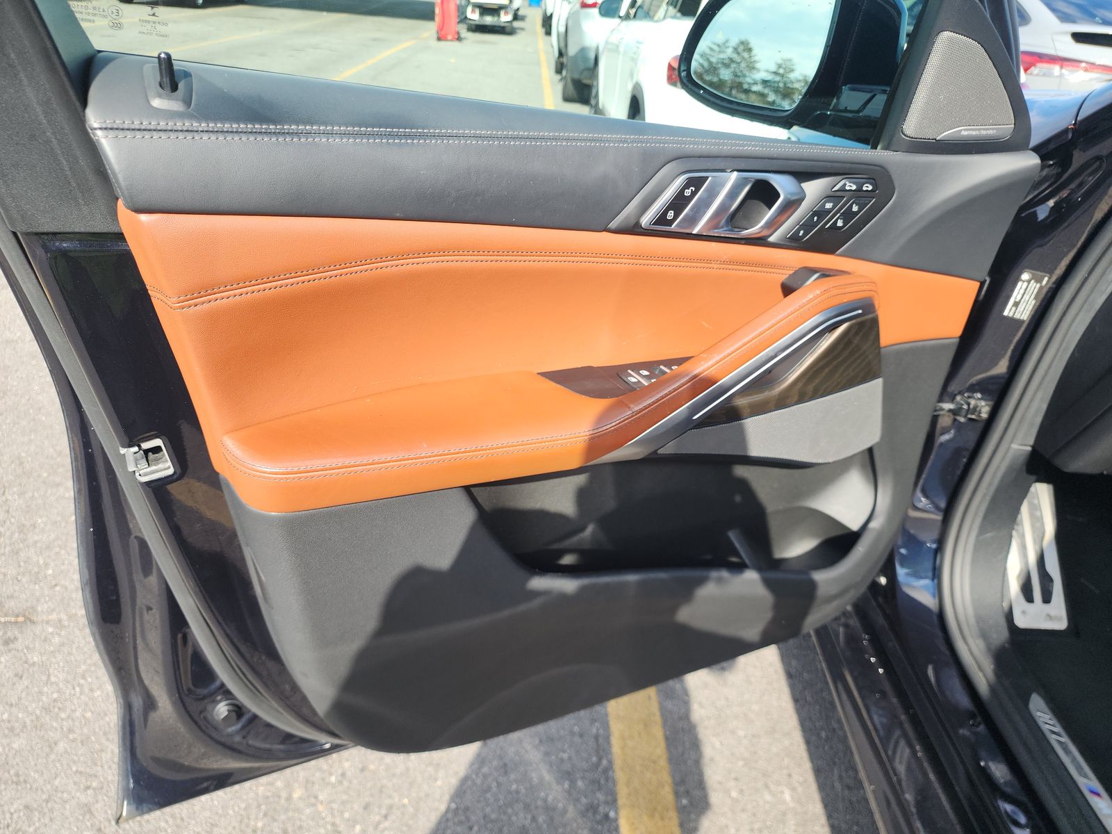 2022 BMW X6 M50i AWD