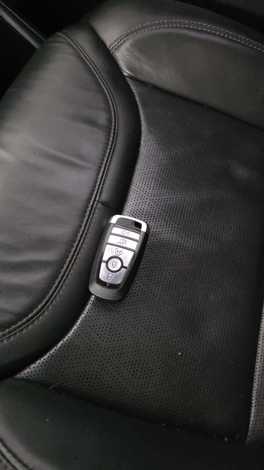 2022 Ford Explorer Hybrid Platinum AWD