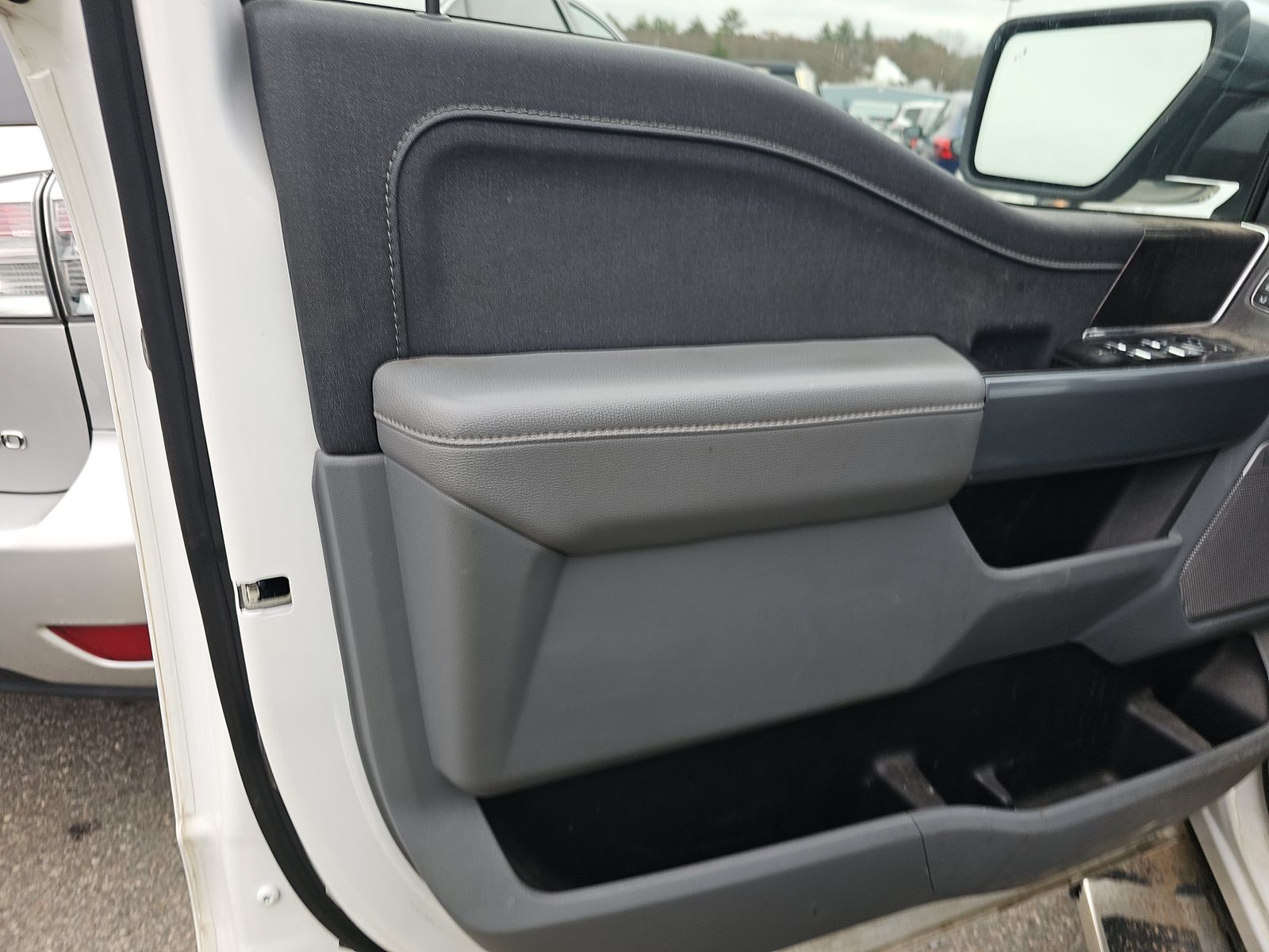 2023 Ford F-150 Lariat AWD