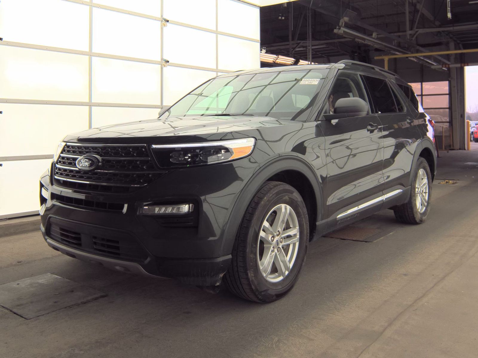 2023 Ford Explorer XLT AWD