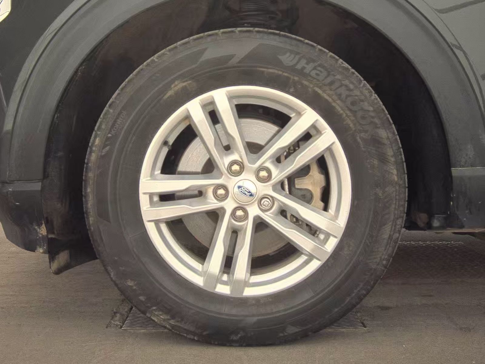 2023 Ford Explorer XLT AWD