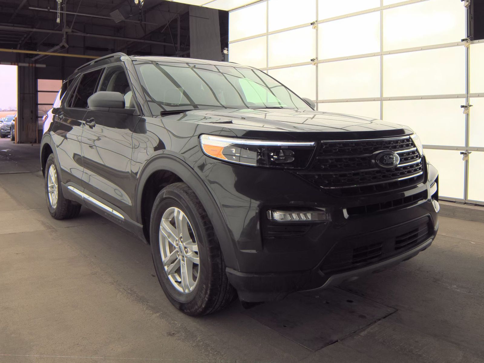 2023 Ford Explorer XLT AWD