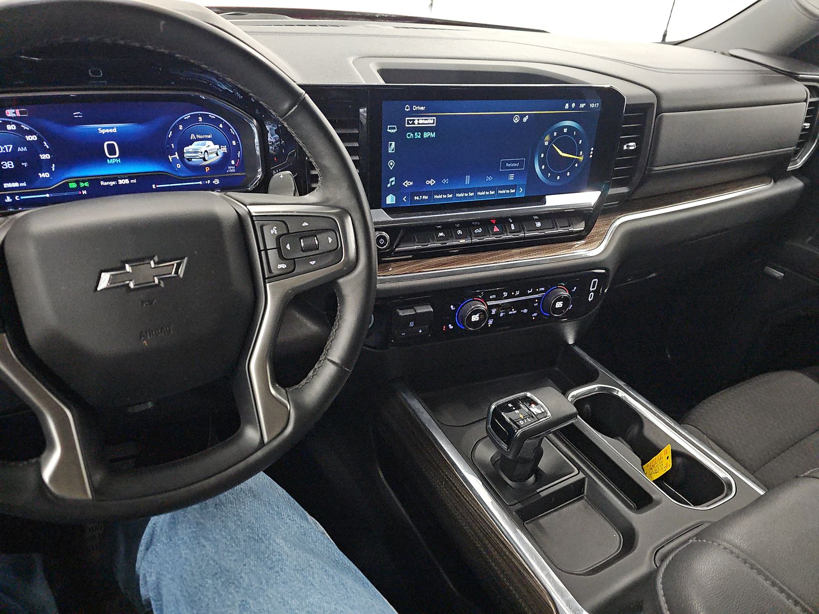 2024 Chevrolet Silverado 1500 RST AWD