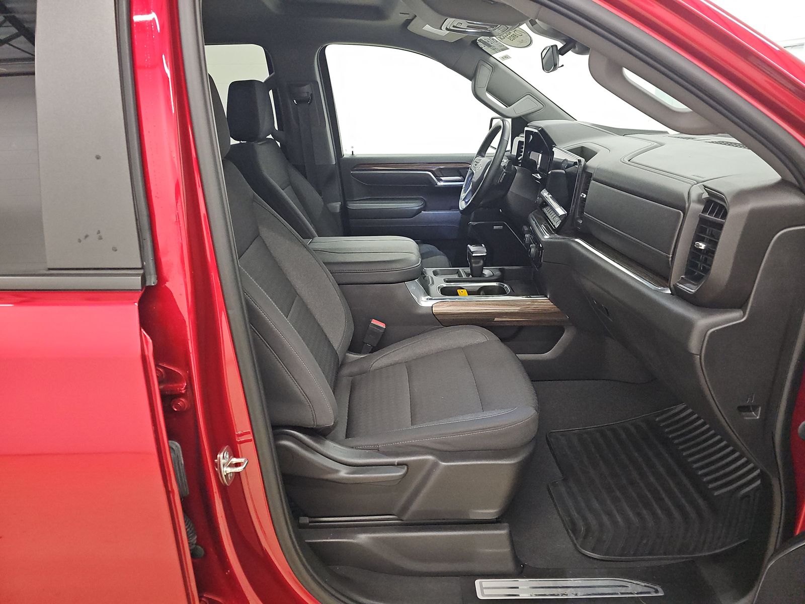 2024 Chevrolet Silverado 1500 RST AWD