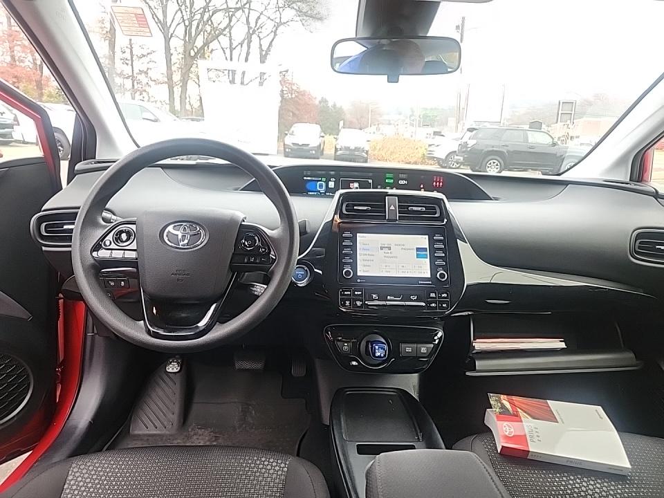 2022 Toyota Prius LE AWD
