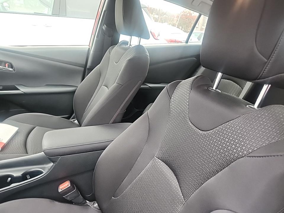2022 Toyota Prius LE AWD