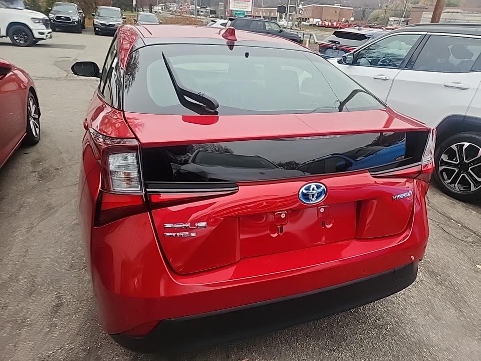 2022 Toyota Prius LE AWD