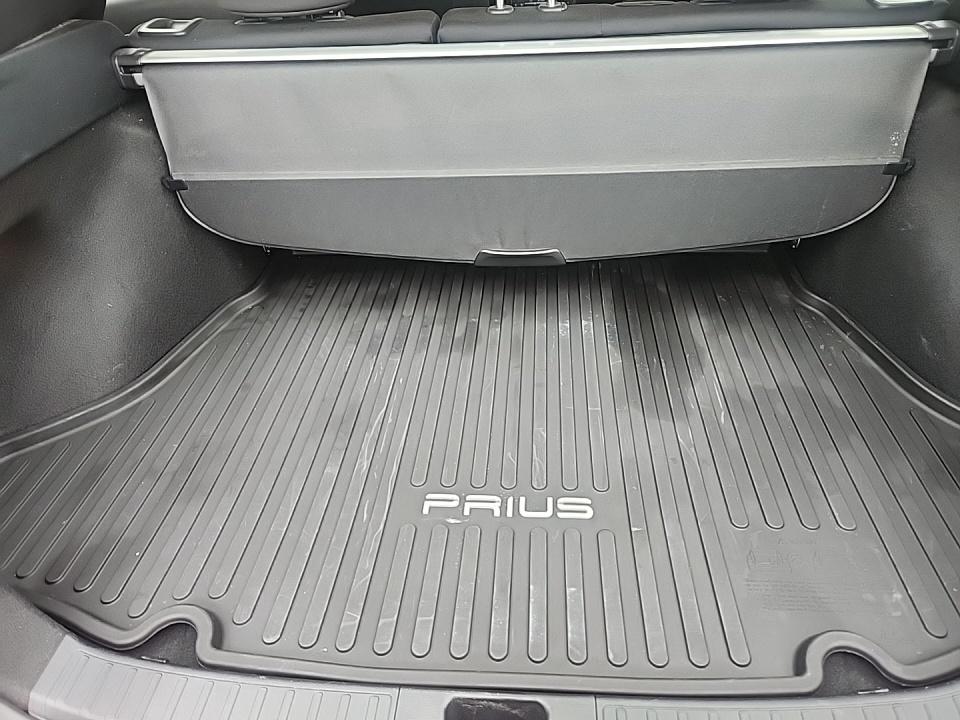 2022 Toyota Prius LE AWD