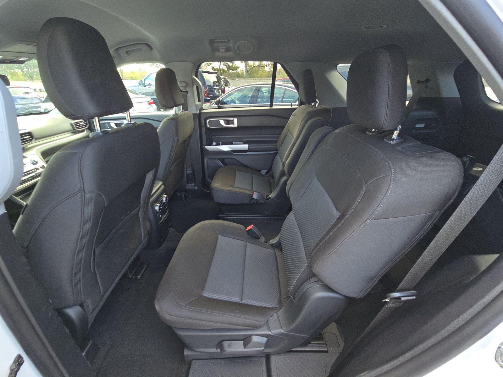 2022 Ford Explorer XLT RWD