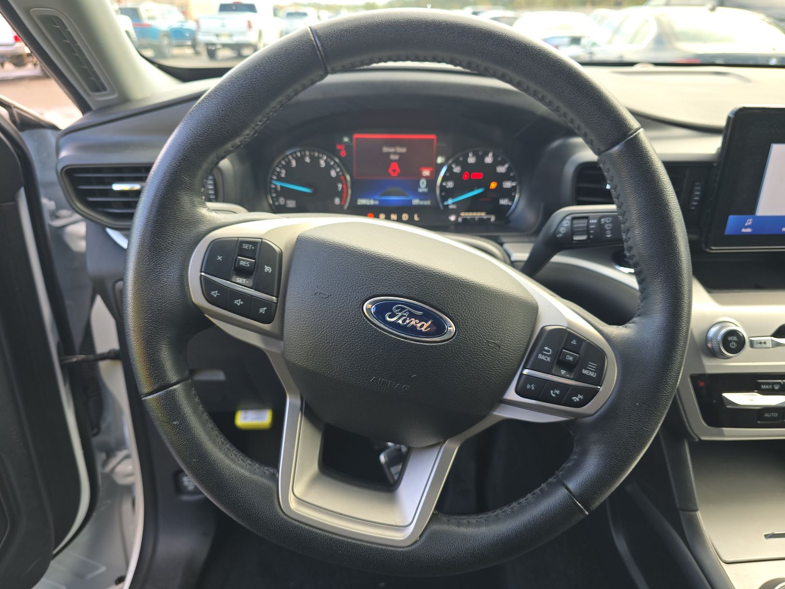 2022 Ford Explorer XLT RWD