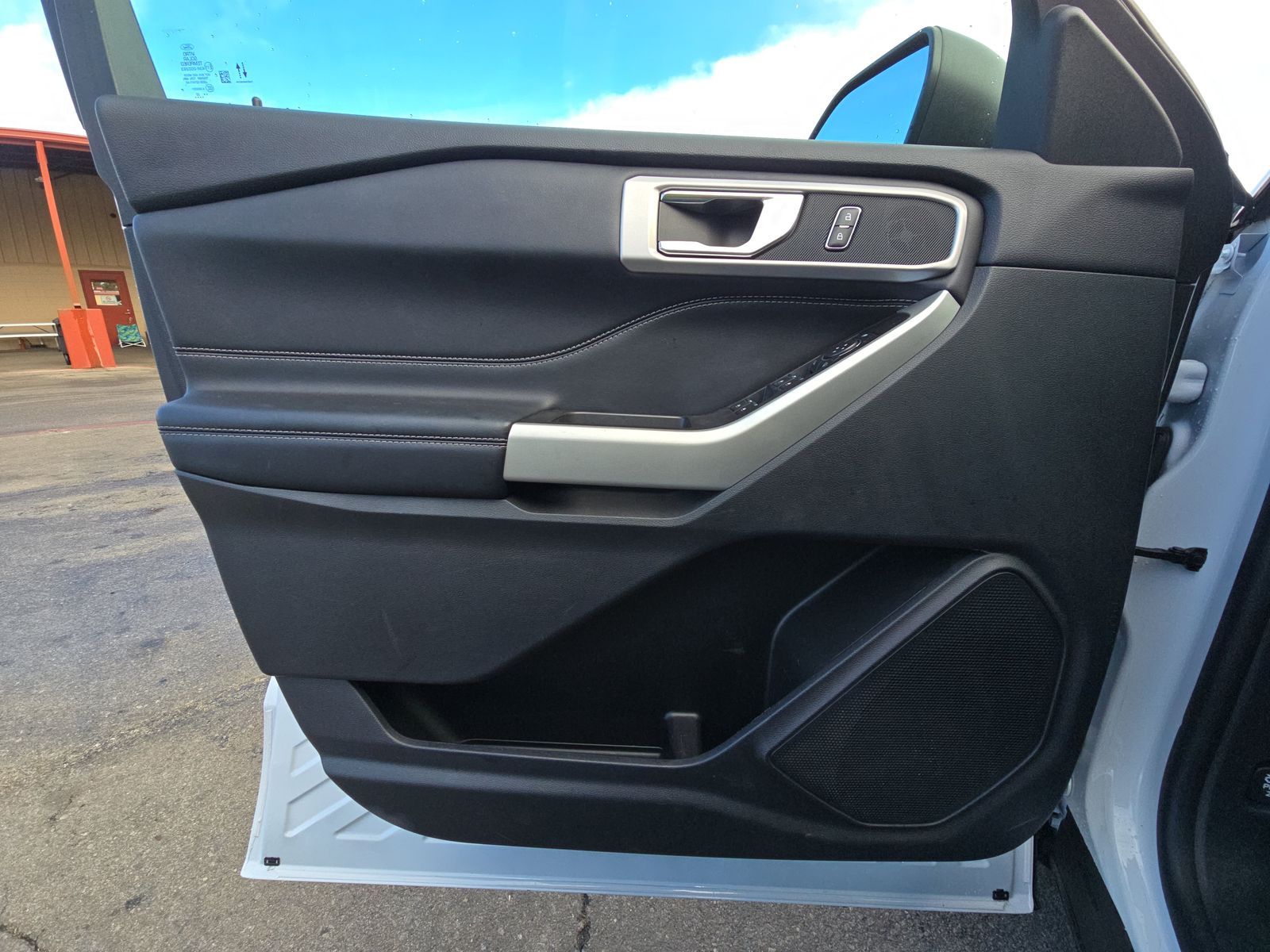 2022 Ford Explorer XLT RWD