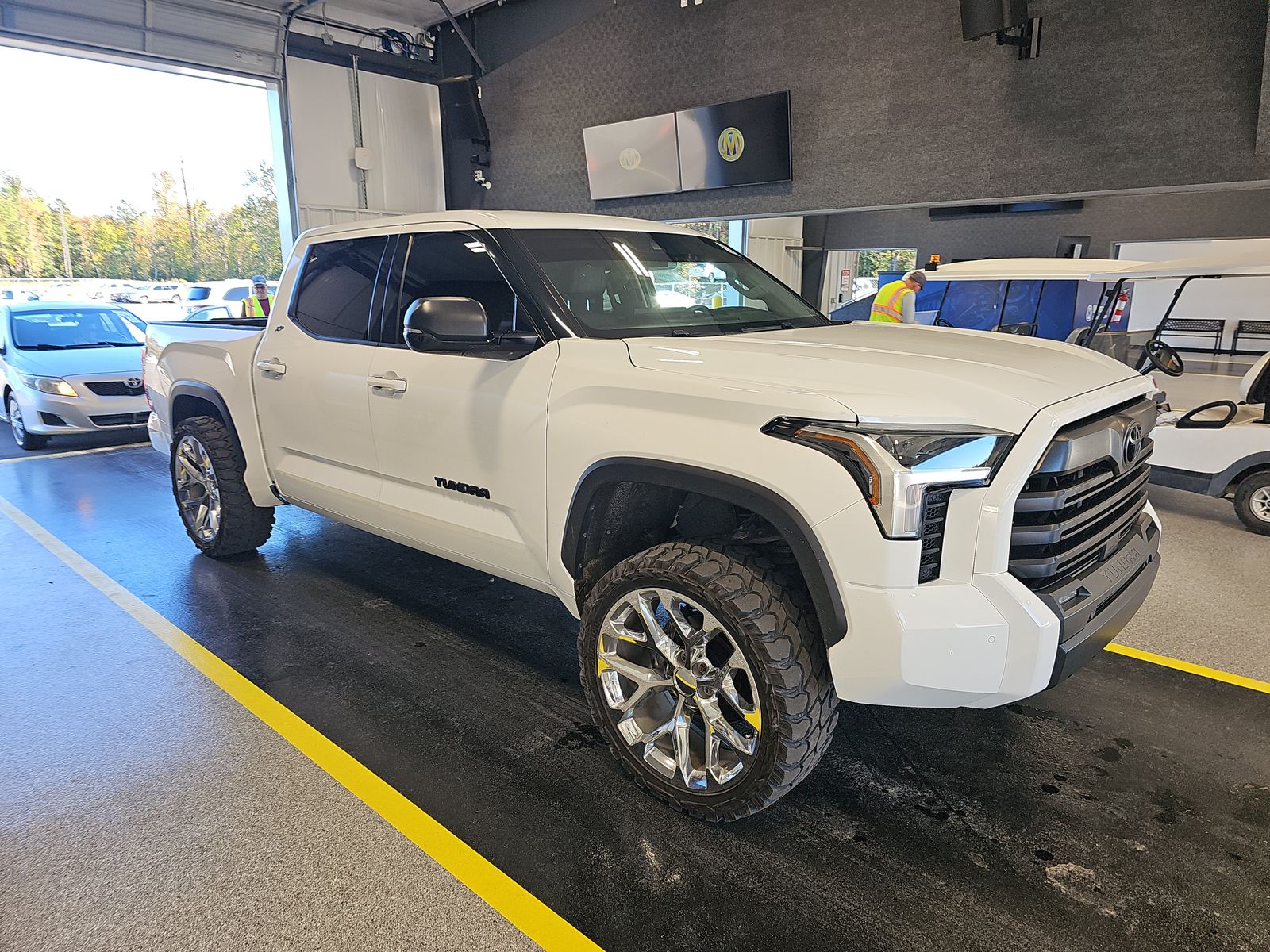 2023 Toyota Tundra SR5 AWD