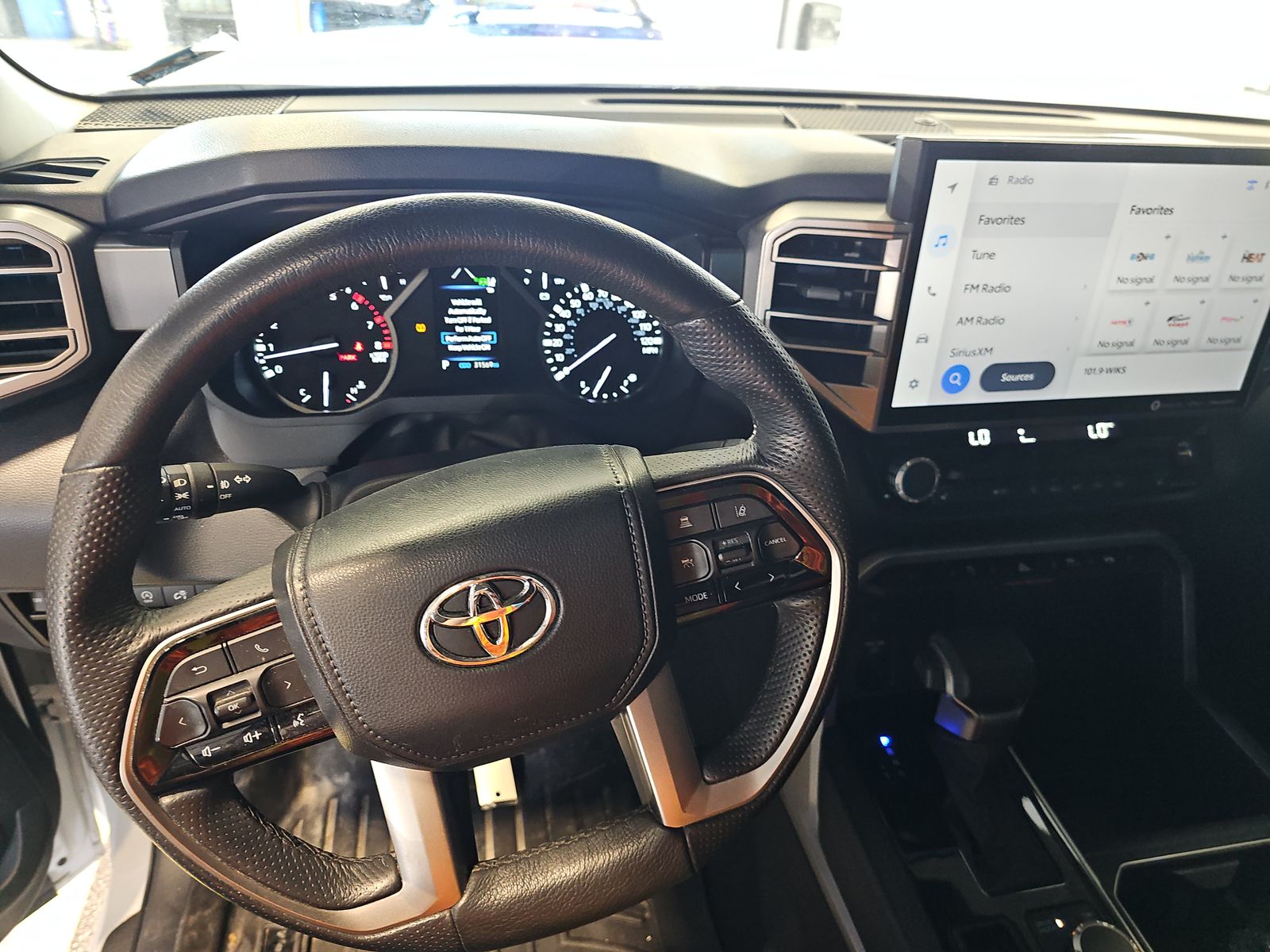 2023 Toyota Tundra SR5 AWD
