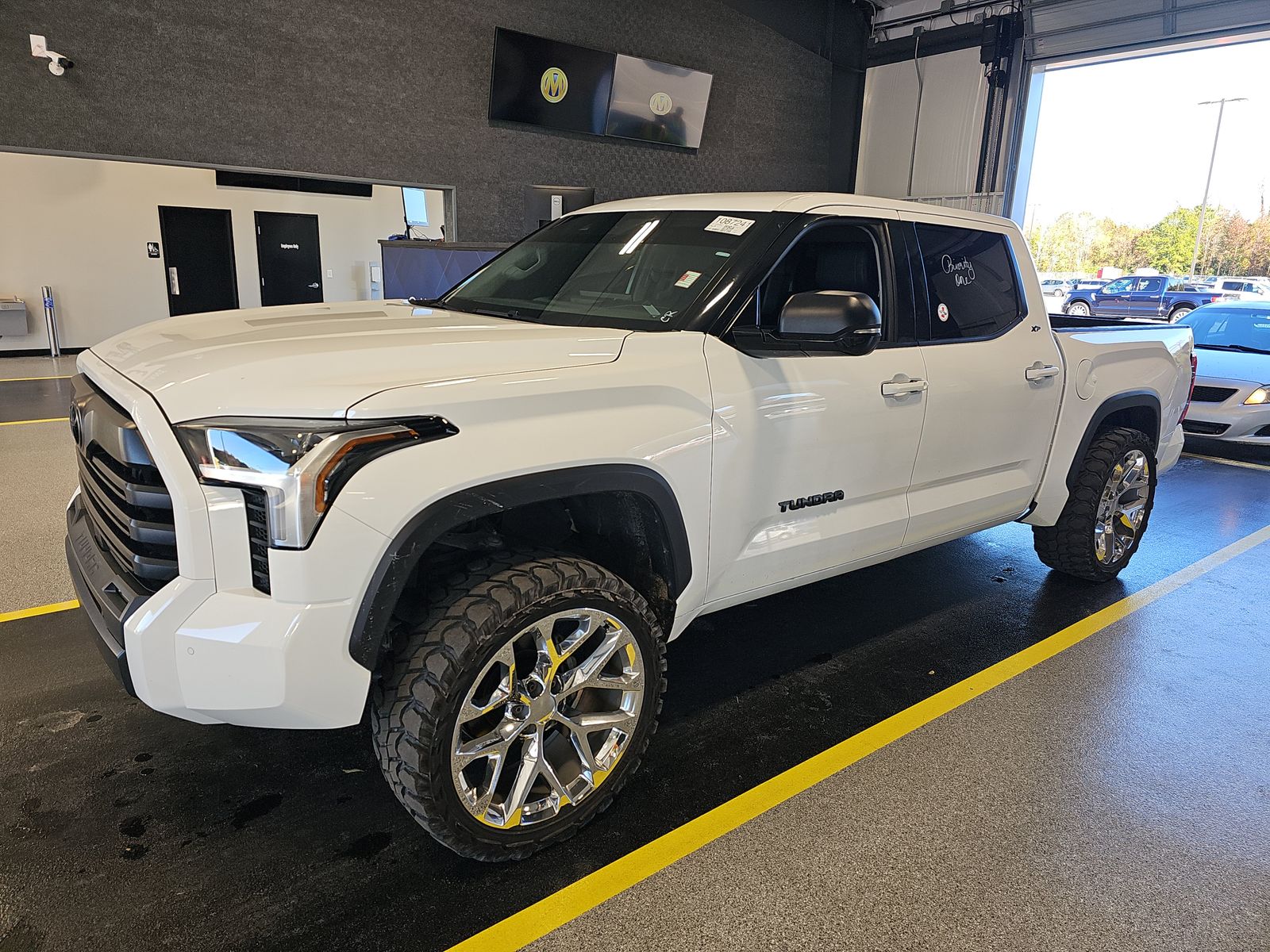 2023 Toyota Tundra SR5 AWD