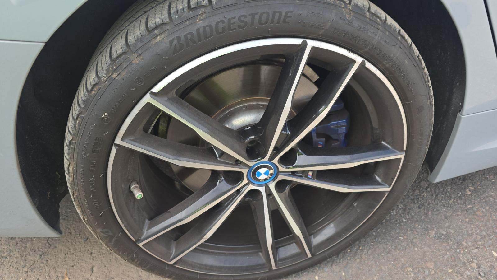 2023 BMW 3 Series 330e xDrive AWD