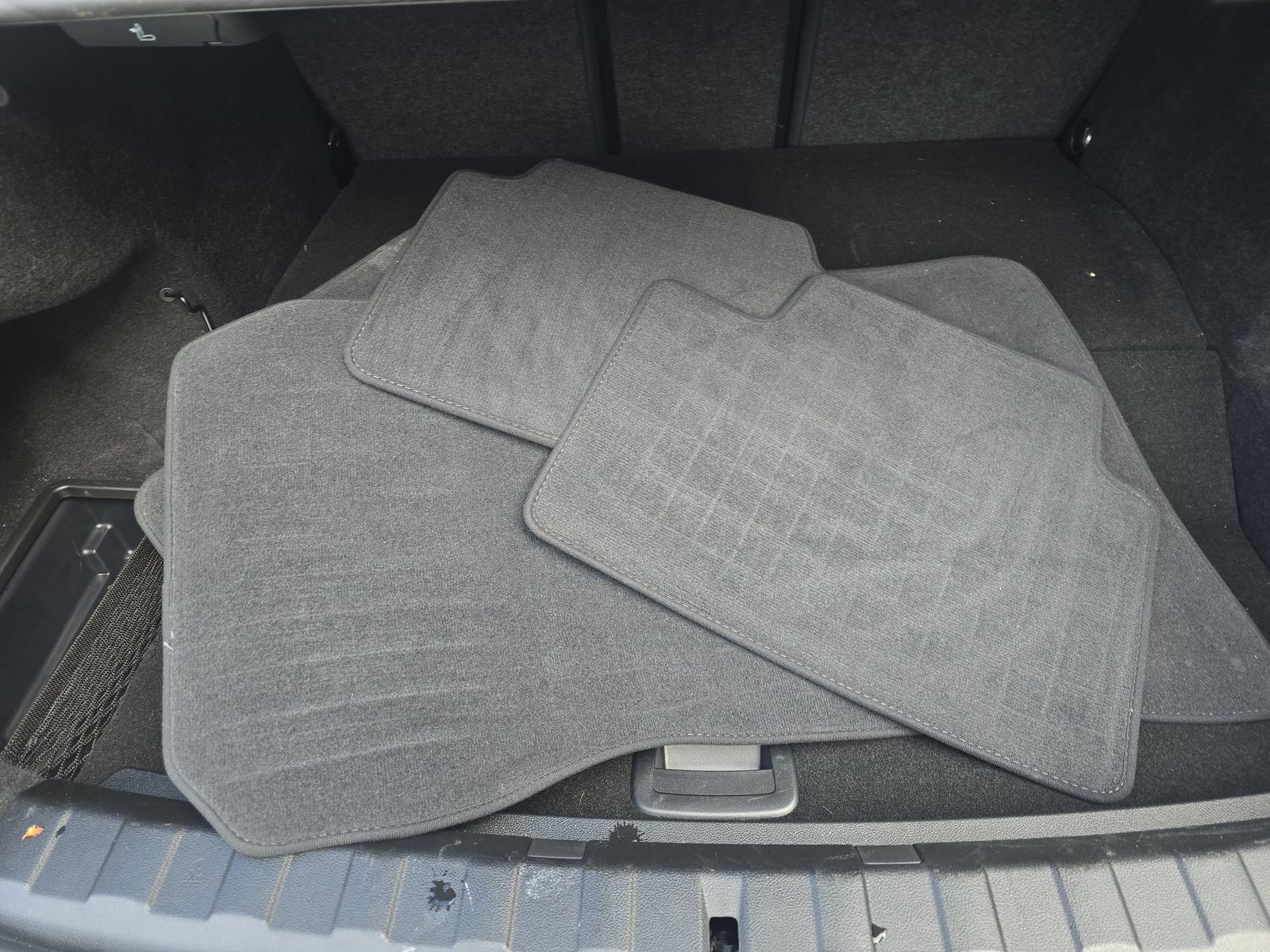 2023 BMW 3 Series 330e xDrive AWD