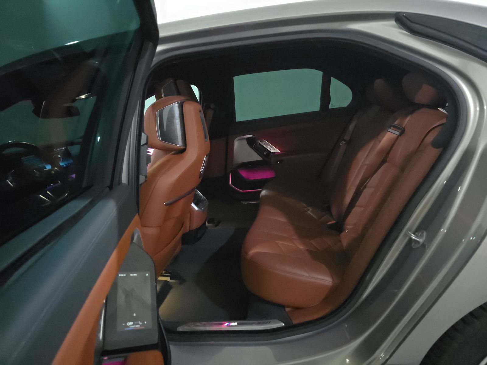 2023 BMW 7 Series 760i xDrive AWD