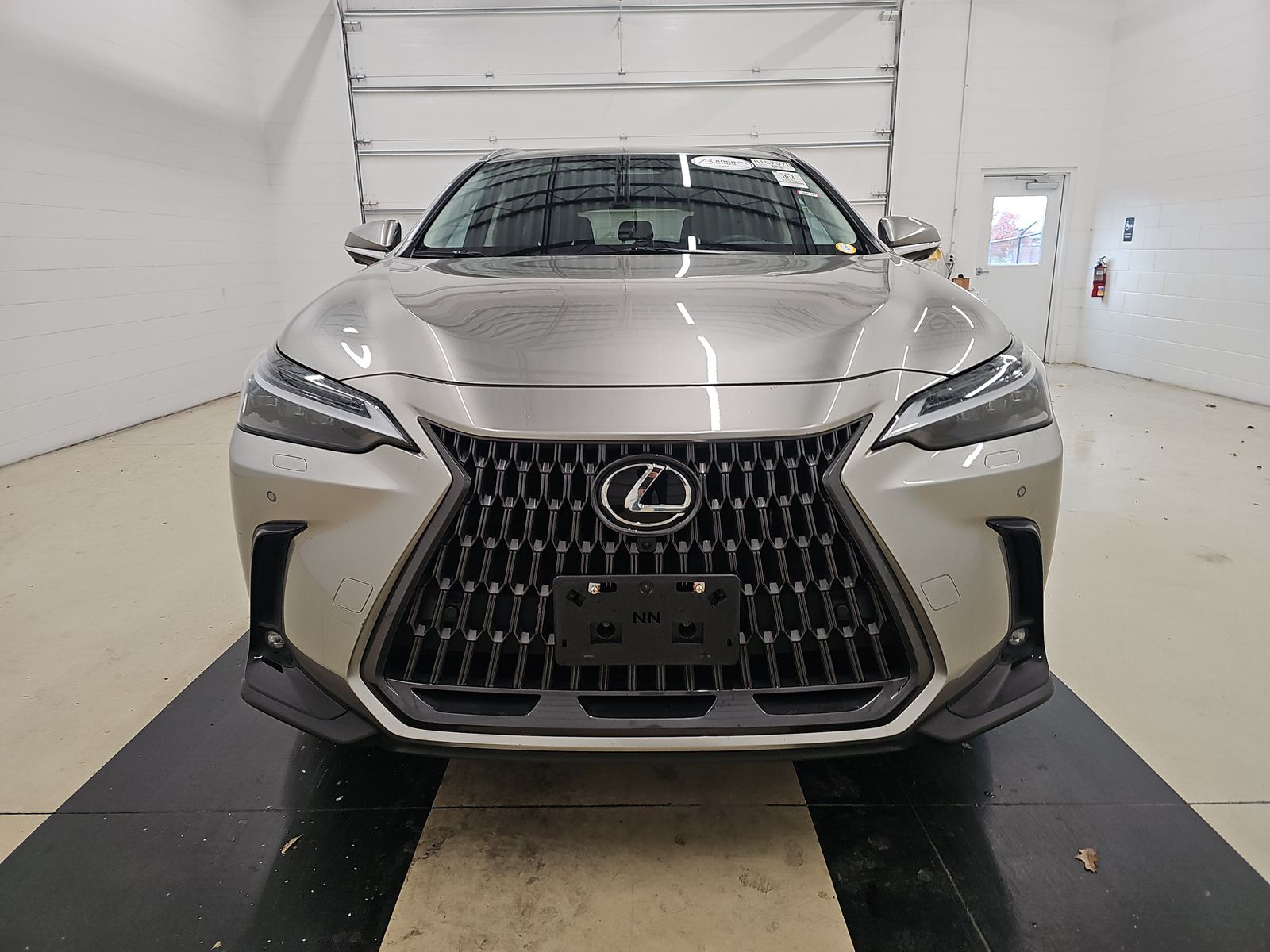 2022 Lexus NX NX 450h+ Luxury AWD