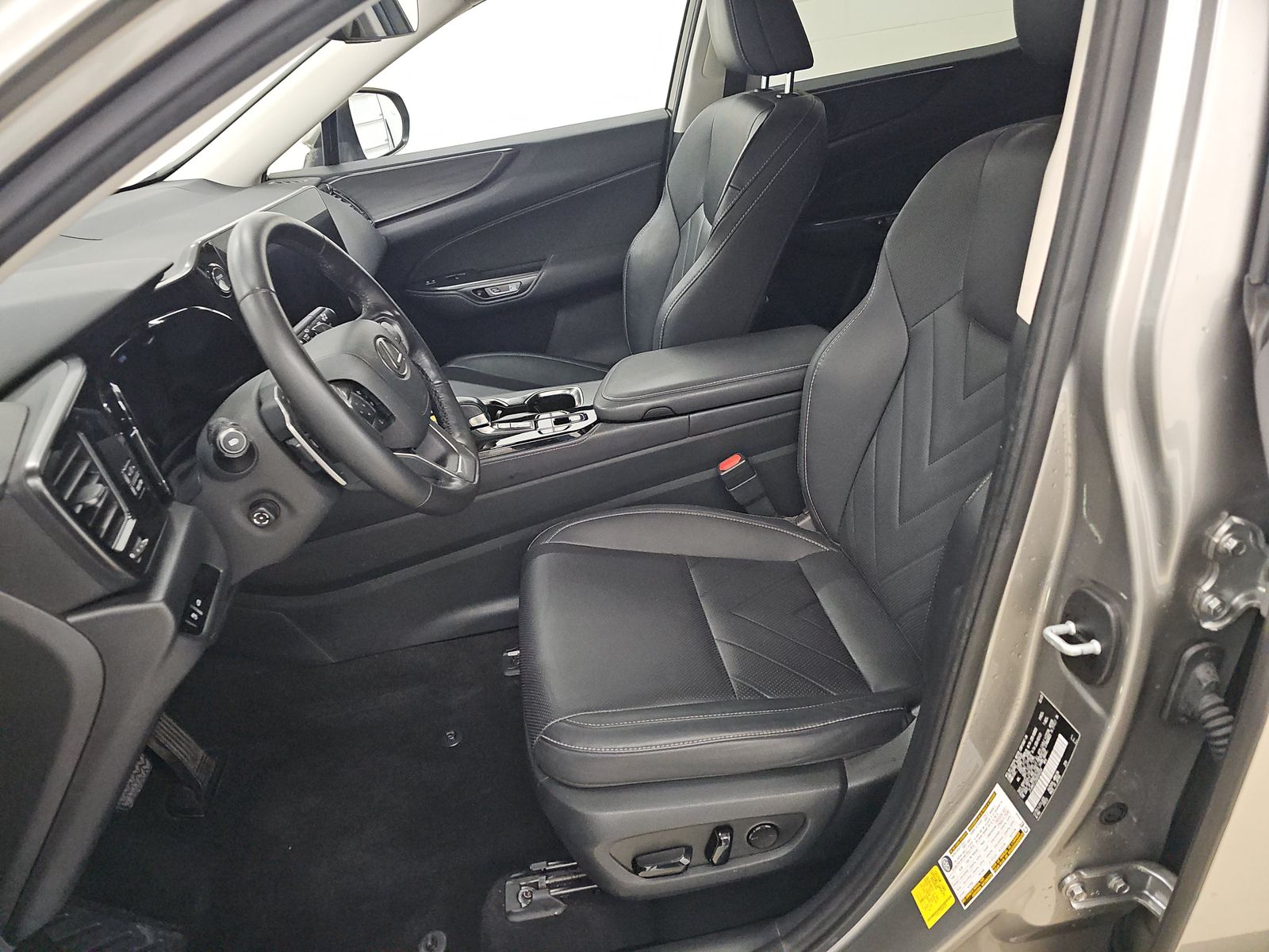 2022 Lexus NX NX 450h+ Luxury AWD