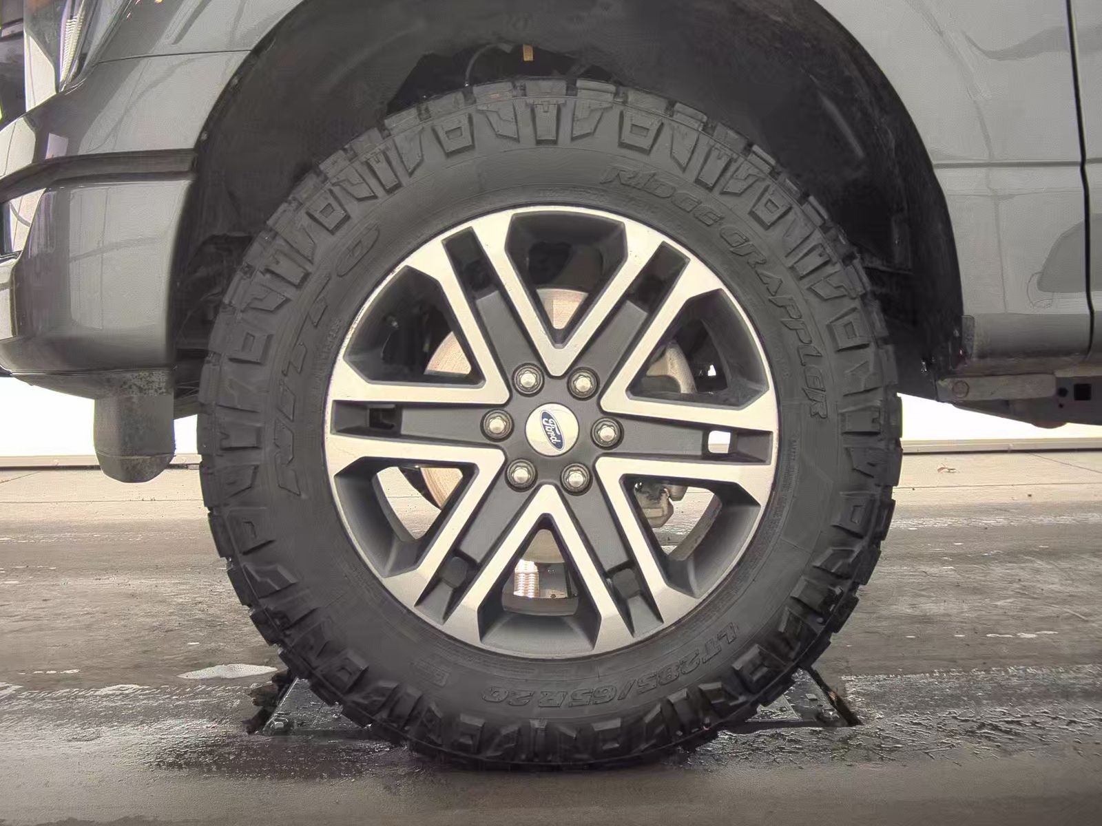 2023 Ford F-150 XL AWD