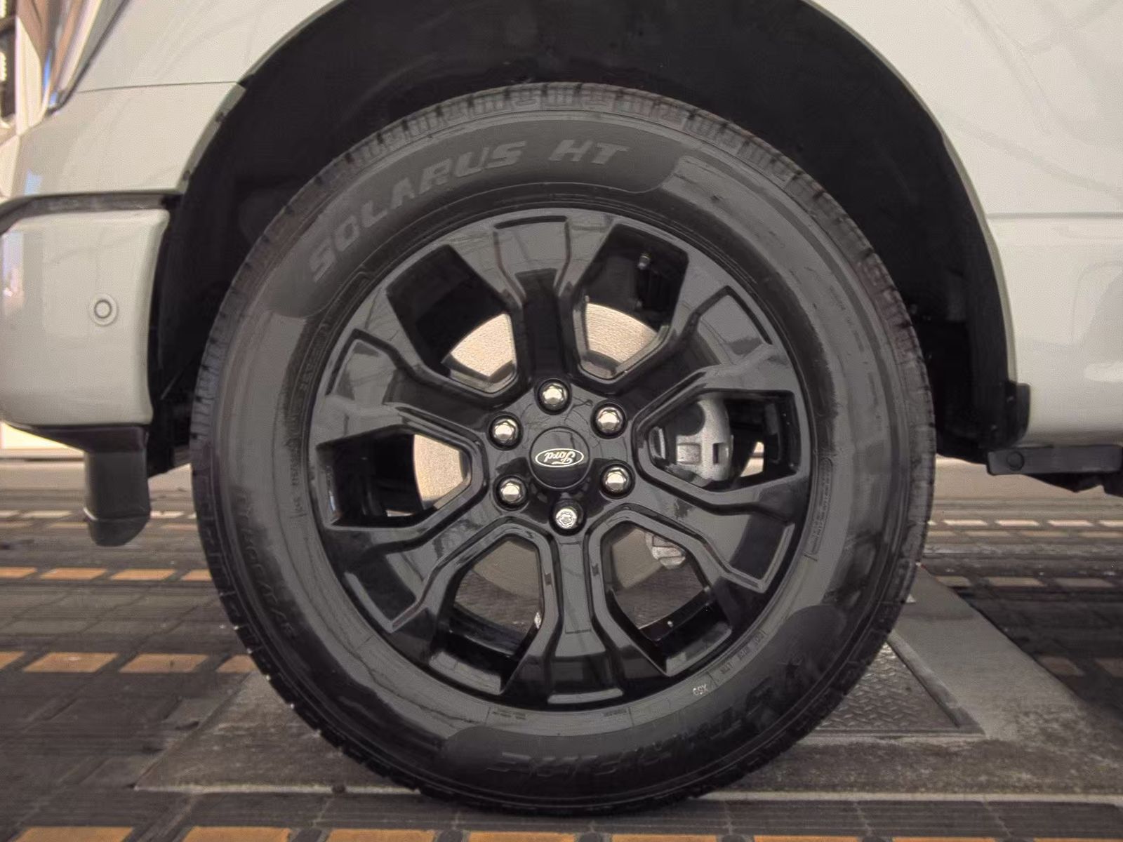 2023 Ford F-150 Hybrid Platinum AWD