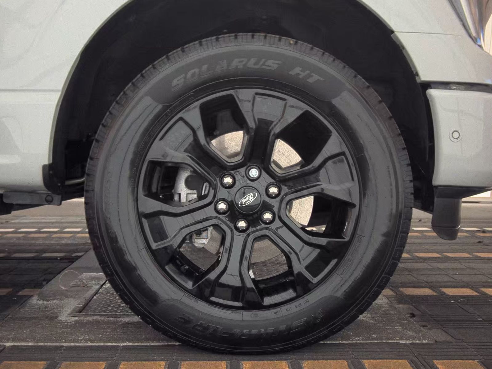 2023 Ford F-150 Hybrid Platinum AWD