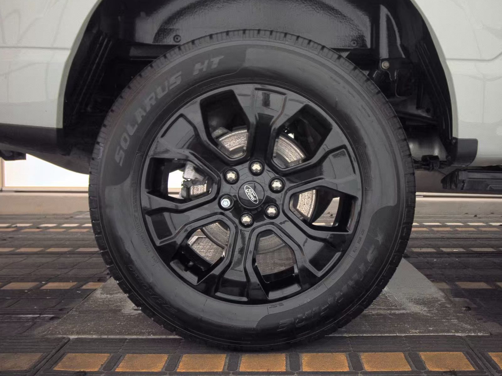 2023 Ford F-150 Hybrid Platinum AWD